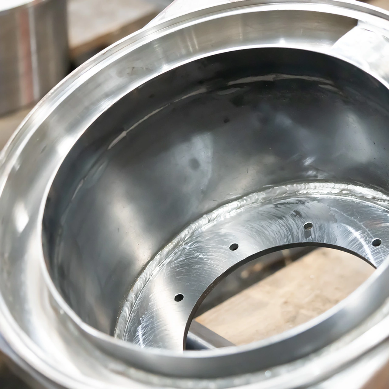 Precision machined large parts in Tamworth Australia by Apollo Engineering