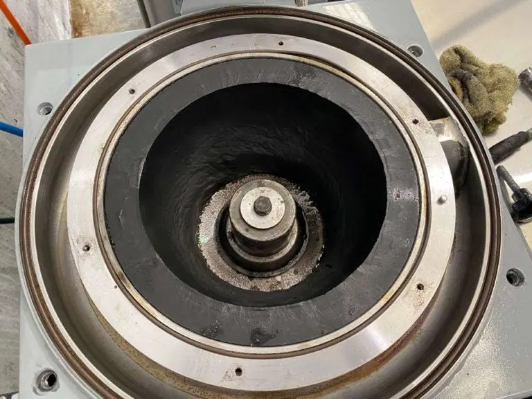 cleaning a centrifuge rotor bowl